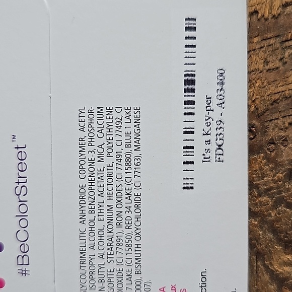 Color Street Real Nail Polish Strips IT'S A KEY-PER Hearts - Picture 3 of 3